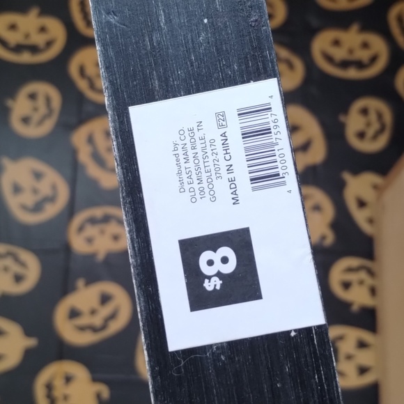 NWT Halloween frame - Picture 3 of 3